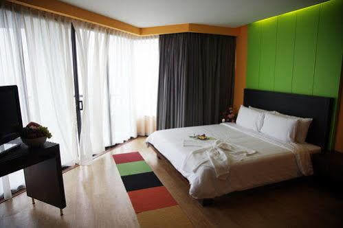 The Sez Hotel Бангсен Екстер'єр фото